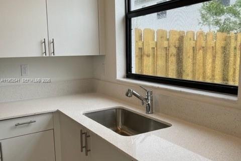 Купить виллу или дом в Майами, Флорида 3 спальни, 128.21м2, № 2006716 - фото 15