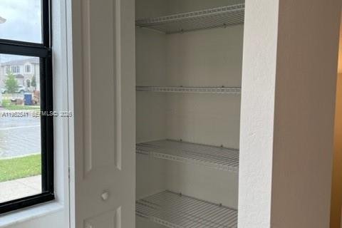 Купить виллу или дом в Майами, Флорида 3 спальни, 128.21м2, № 2006716 - фото 14