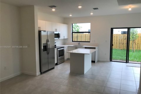 Купить виллу или дом в Майами, Флорида 3 спальни, 128.21м2, № 2006716 - фото 8