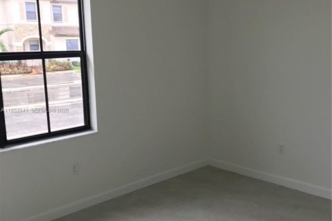 Купить виллу или дом в Майами, Флорида 3 спальни, 128.21м2, № 2006716 - фото 5