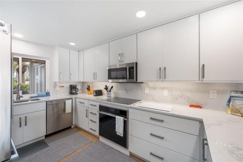 Condominio en alquiler en Holmes Beach, Florida, 2 dormitorios, 99.03 m2 № 1905469 - foto 9