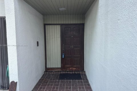Condominio en venta en South Miami, Florida, 3 dormitorios, 204.38 m2 № 1891962 - foto 4