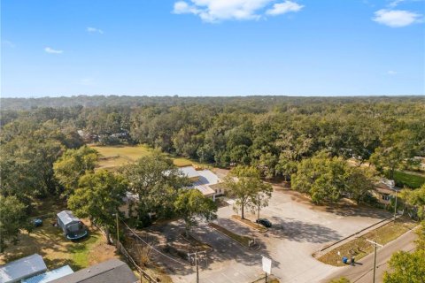 Propiedad comercial en venta en Thonotosassa, Florida, 906.54 m2 № 2149207 - foto 13