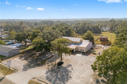Propiedad comercial en venta en Thonotosassa, Florida, 906.54 m2 № 2149207 - foto 14