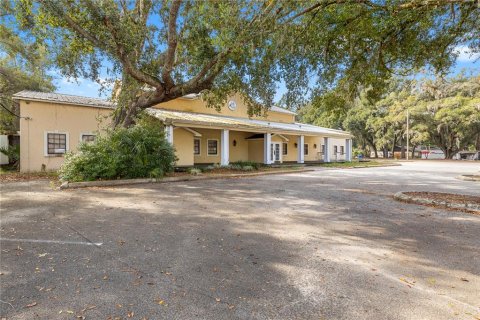 Propiedad comercial en venta en Thonotosassa, Florida, 906.54 m2 № 2149207 - foto 17
