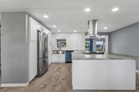 Villa ou maison à vendre à Hudson, Floride: 2 chambres, 124.86 m2 № 2400094 - photo 9