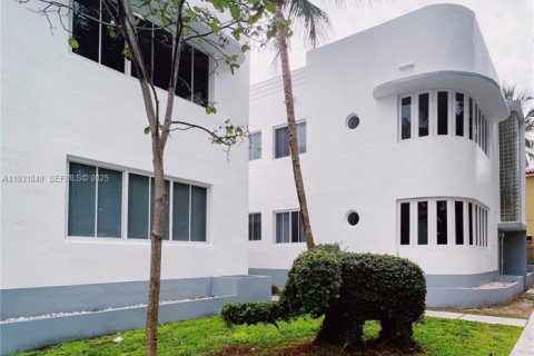 House in Miami Beach, Florida 1 bedroom, 48.4 sq.m. № 1990208 - photo 4