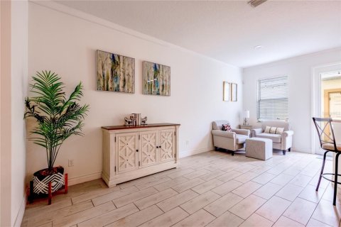 Townhouse in Winter Garden, Florida 3 bedrooms, 145.3 sq.m. № 1793803 - photo 12