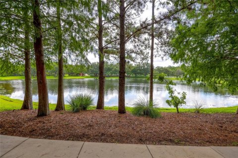 Townhouse in Winter Garden, Florida 3 bedrooms, 145.3 sq.m. № 1793803 - photo 4