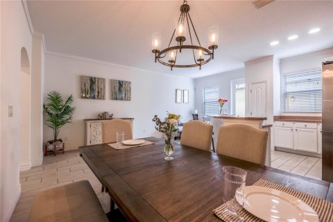 Townhouse in Winter Garden, Florida 3 bedrooms, 145.3 sq.m. № 1793803 - photo 10