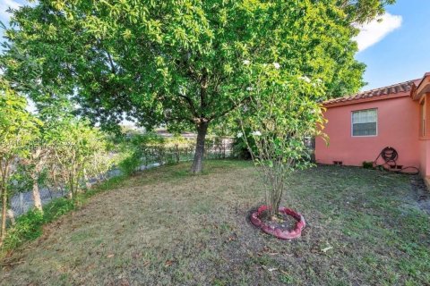 Купить виллу или дом в Майами, Флорида 3 спальни, 111.11м2, № 2026563 - фото 8