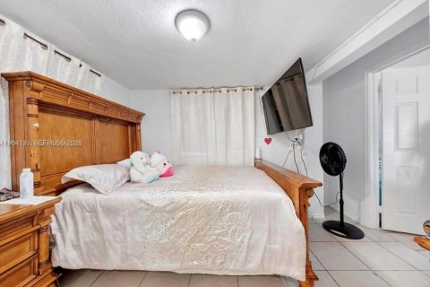 Купить виллу или дом в Майами, Флорида 3 спальни, 111.11м2, № 2026563 - фото 20