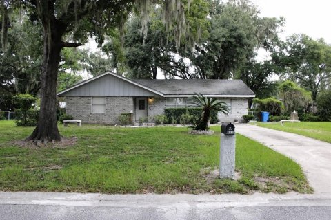 House in Plant City, Florida 3 bedrooms, 117.43 sq.m. № 2339023