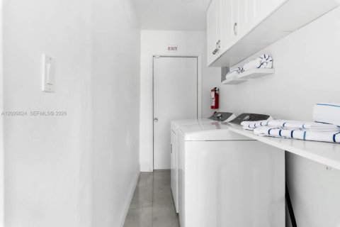 Villa ou maison à vendre à Fort Lauderdale, Floride: 3 chambres, 109.25 m2 № 2397873 - photo 23