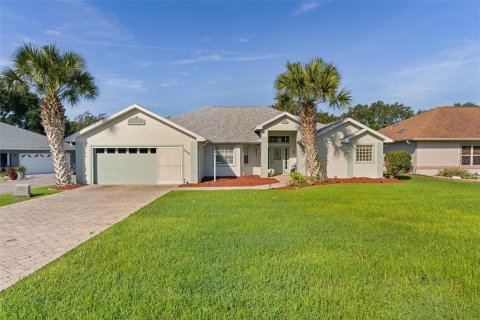 House in Summerfield, Florida 3 bedrooms, 185.8 sq.m. № 2295300