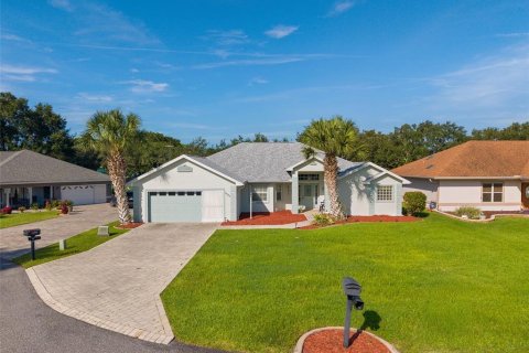 Villa ou maison à vendre à Summerfield, Floride: 3 chambres, 185.8 m2 № 2295300 - photo 2