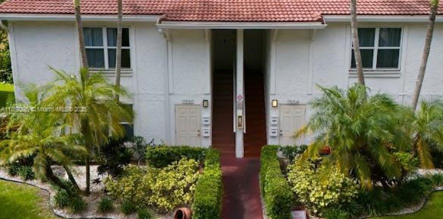 Propiedad comercial en Coral Springs, Florida 306.21 m2 № 1961182