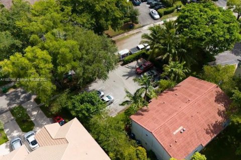 Propiedad comercial en venta en Coral Springs, Florida, 306.21 m2 № 1961182 - foto 5