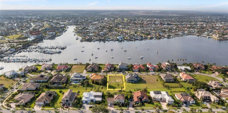 Land in Apollo Beach, Florida № 1839849