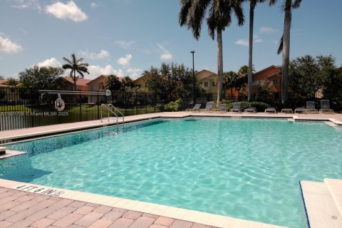 Townhouse in Riviera Beach, Florida 2 bedrooms, 94.95 sq.m. № 1975756 - photo 23