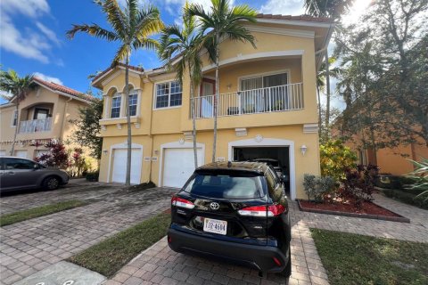 Townhouse in Riviera Beach, Florida 2 bedrooms, 94.95 sq.m. № 1975756 - photo 2