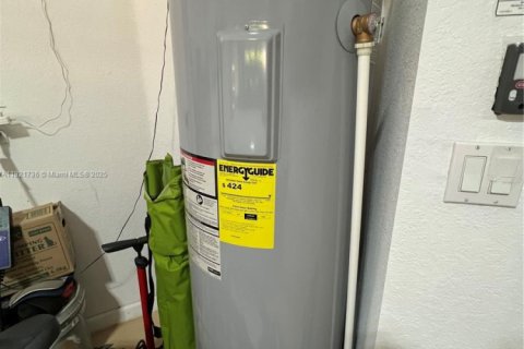 Townhouse in Riviera Beach, Florida 2 bedrooms, 94.95 sq.m. № 1975756 - photo 30