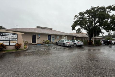 Immobilier commercial à Tampa, Floride 483.09 m2 № 2429396
