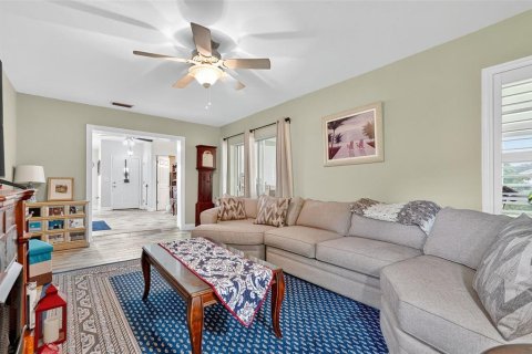 House in San Antonio, Florida 2 bedrooms, 129.88 sq.m. № 1907270 - photo 30