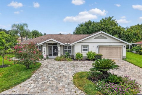 House in San Antonio, Florida 2 bedrooms, 129.88 sq.m. № 1907270 - photo 1