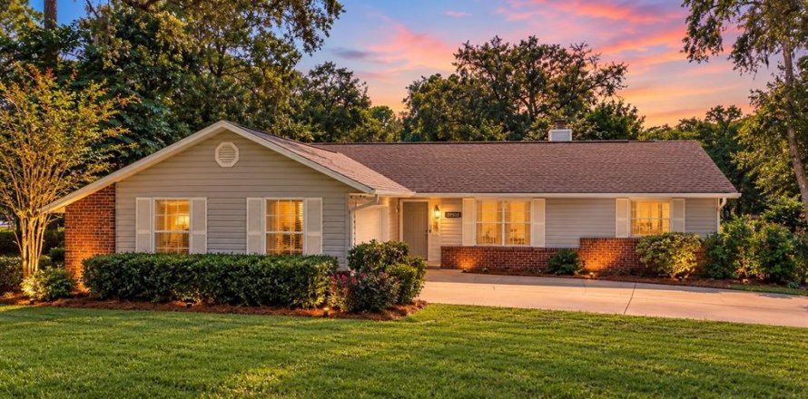 Villa ou maison à Starke, Floride 3 chambres, 121.79 m2 № 2408443