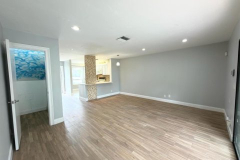 Adosado en venta en West Palm Beach, Florida, 2 dormitorios, 107.95 m2 № 2417151 - foto 6