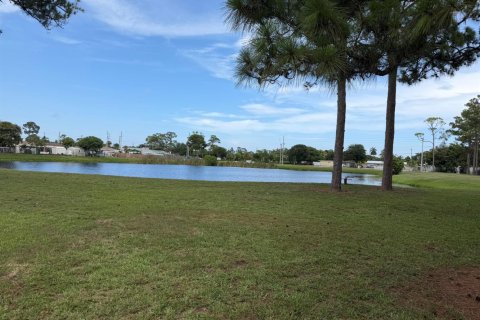 Adosado en venta en West Palm Beach, Florida, 2 dormitorios, 107.95 m2 № 2417151 - foto 27