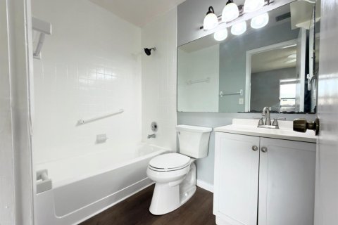 Adosado en venta en West Palm Beach, Florida, 2 dormitorios, 107.95 m2 № 2417151 - foto 20