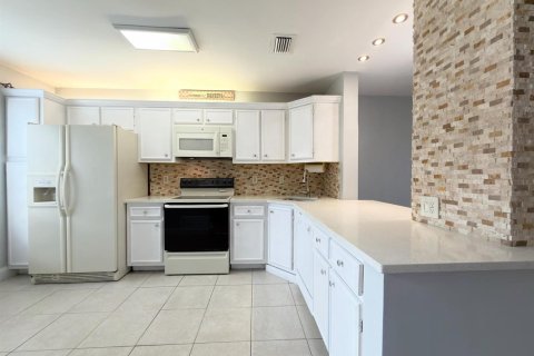 Adosado en venta en West Palm Beach, Florida, 2 dormitorios, 107.95 m2 № 2417151 - foto 11