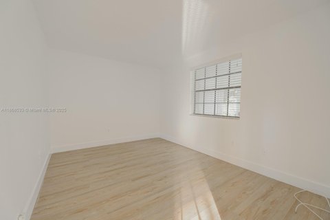 Condo in Homestead, Florida, 3 bedrooms № 1897667 - photo 12