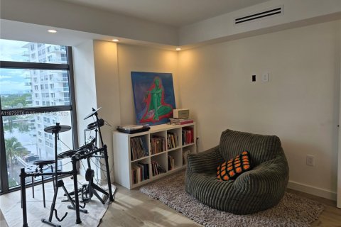 Condominio en venta en Miami Beach, Florida, 2 dormitorios, 121.7 m2 № 1980911 - foto 25