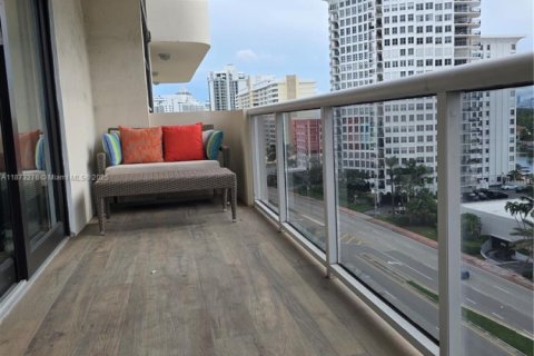 Condominio en venta en Miami Beach, Florida, 2 dormitorios, 121.7 m2 № 1980911 - foto 13