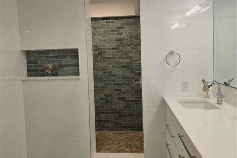 Condominio en venta en Miami Beach, Florida, 2 dormitorios, 121.7 m2 № 1980911 - foto 20