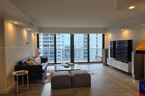 Condominio en venta en Miami Beach, Florida, 2 dormitorios, 121.7 m2 № 1980911 - foto 4