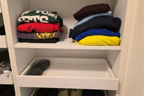 Condominio en venta en Miami Beach, Florida, 2 dormitorios, 121.7 m2 № 1980911 - foto 17