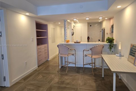 Condominio en venta en Miami Beach, Florida, 2 dormitorios, 121.7 m2 № 1980911 - foto 1