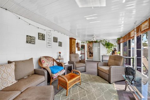 Villa ou maison à vendre à South Daytona, Floride: 3 chambres, 143.63 m2 № 2305074 - photo 22