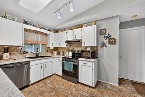 Villa ou maison à vendre à South Daytona, Floride: 3 chambres, 143.63 m2 № 2305074 - photo 8