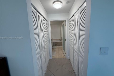 Купить кондоминиум в Авентура, Флорида 3 спальни, 171.78м2, № 1850549 - фото 16