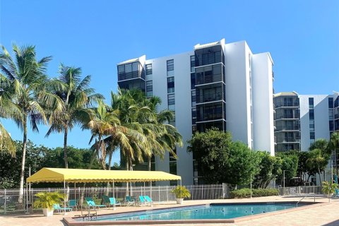Condo in Aventura, Florida, 1 bedroom  № 1834260 - photo 17