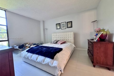 Condo in Aventura, Florida, 1 bedroom  № 1834260 - photo 5