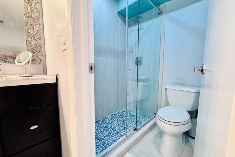 Condo in Aventura, Florida, 1 bedroom  № 1834260 - photo 6