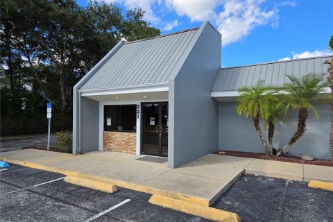 Immobilier commercial à louer à Longwood, Floride: 422.61 m2 № 2101500 - photo 2