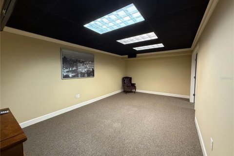 Immobilier commercial à louer à Longwood, Floride: 422.61 m2 № 2101500 - photo 12