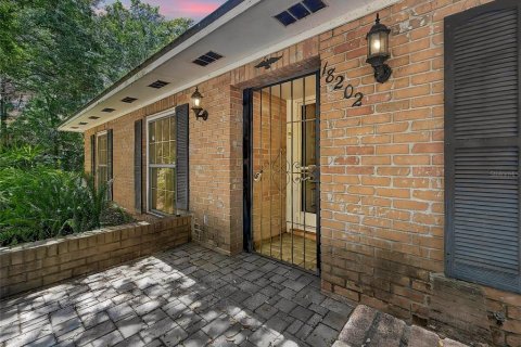Villa ou maison à vendre à Odessa, Floride: 3 chambres, 201.41 m2 № 2125116 - photo 8